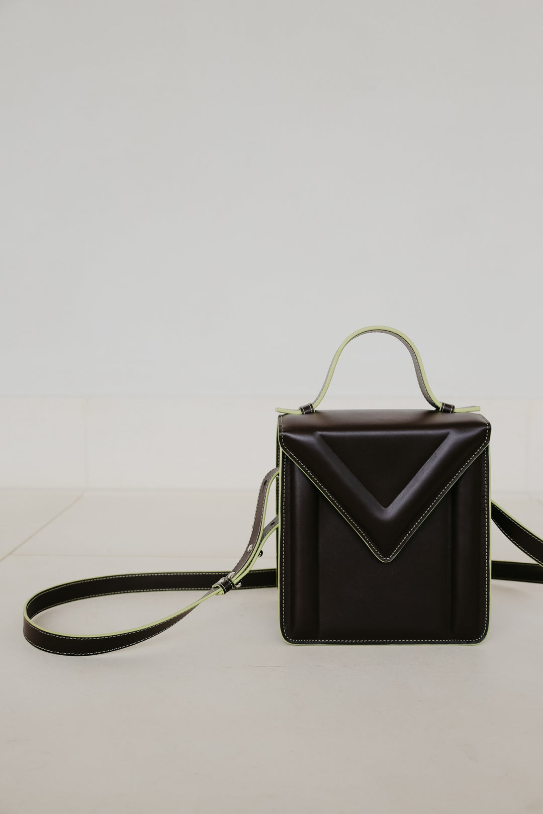 Boxbag | Stitched Ebony / Lime