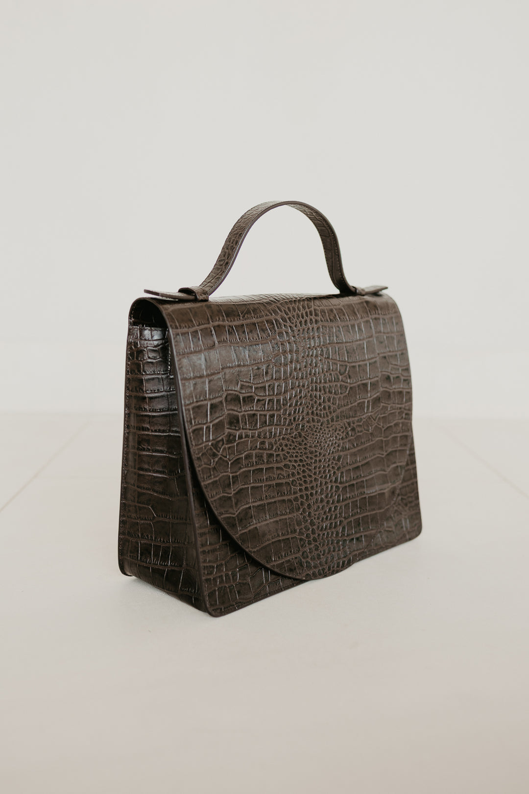 Midi Briefcase 2.0 | Ebony Croco