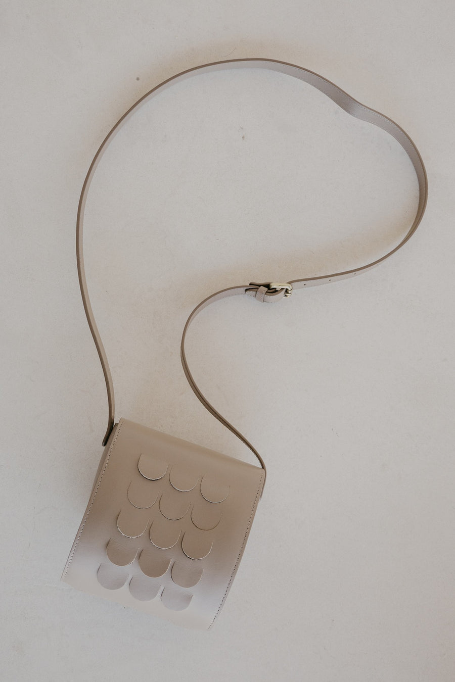 Mini Scales | Taupe