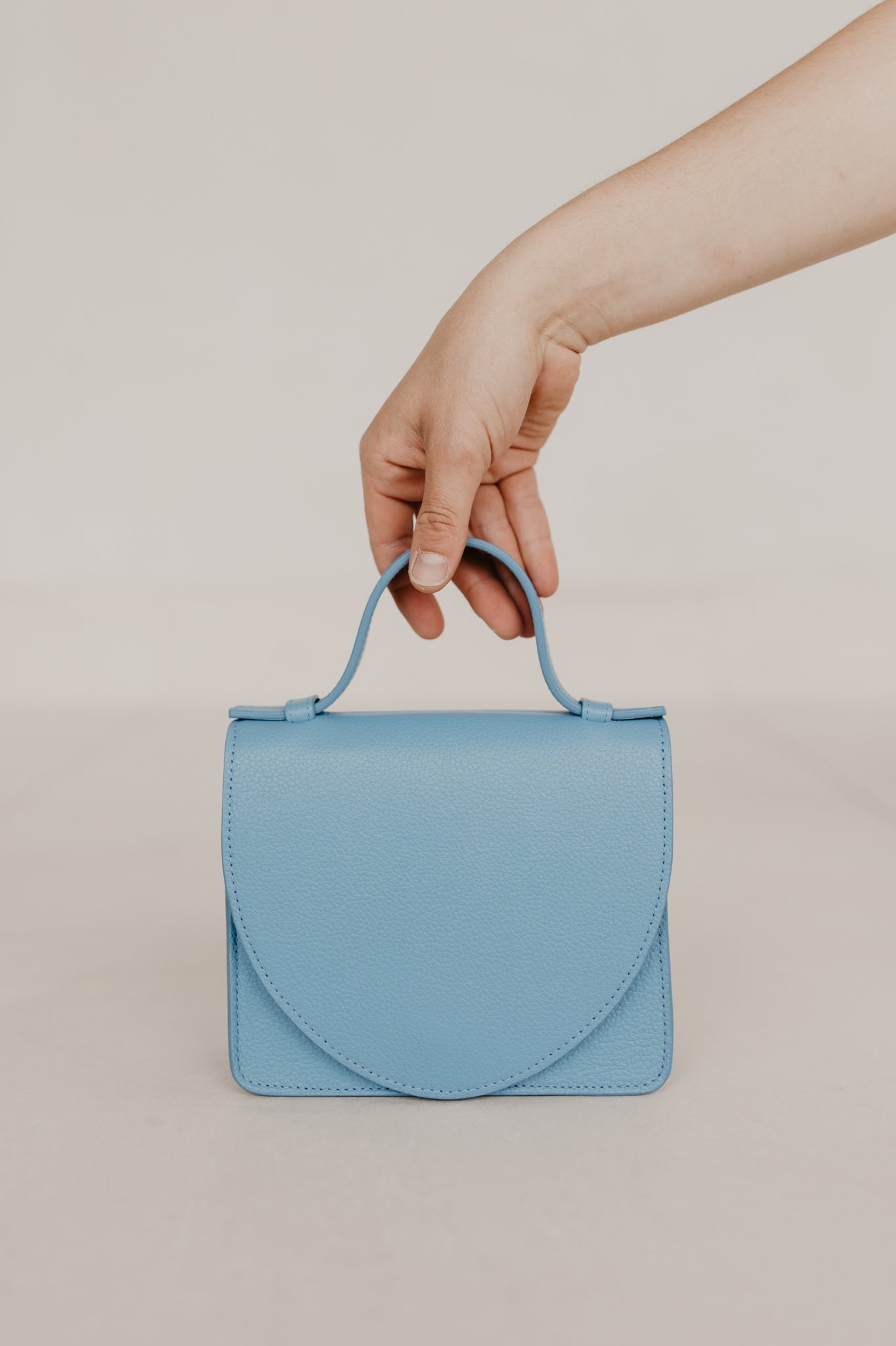 Micro Briefcase| Bleu Ciel Structured
