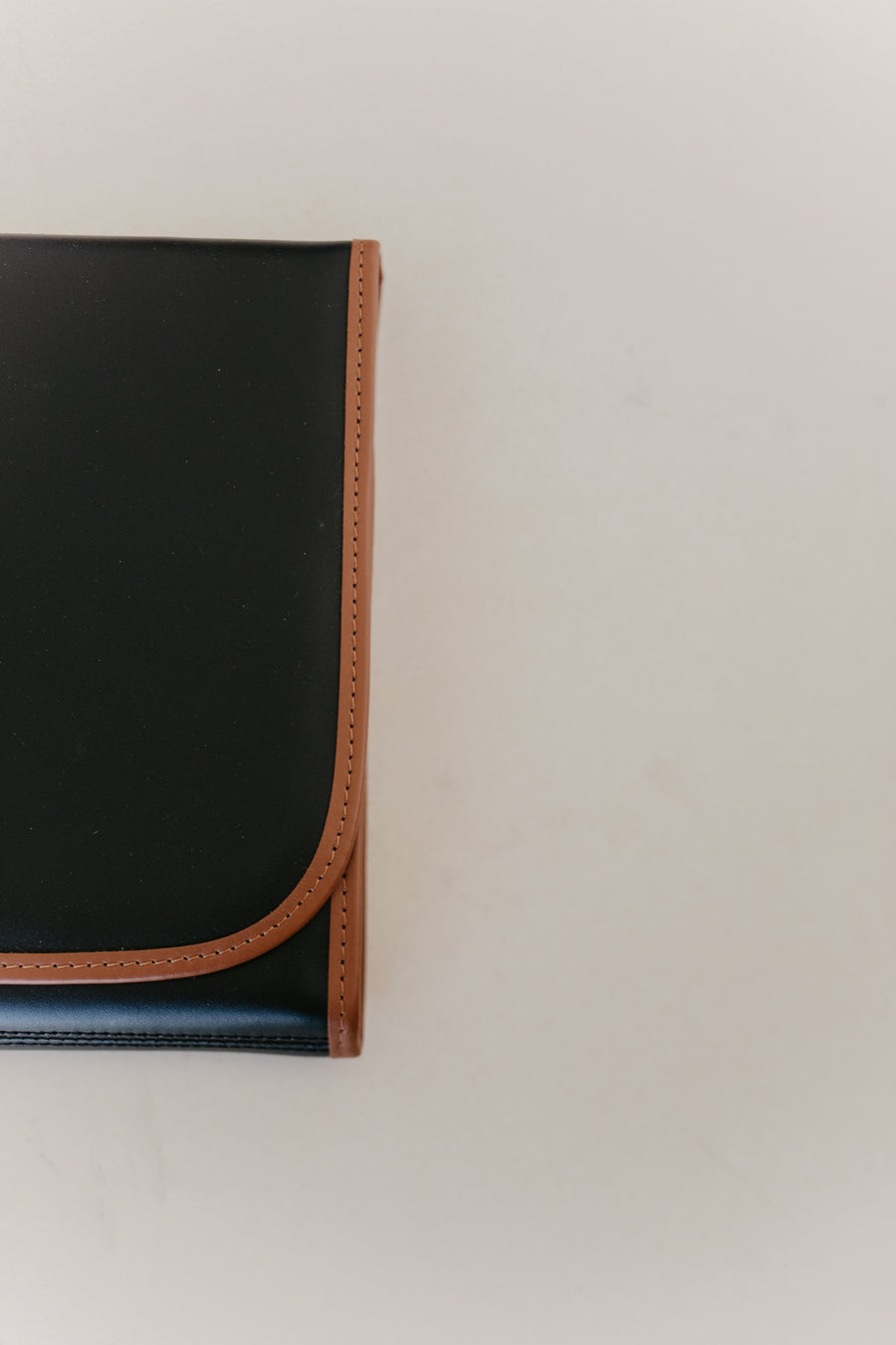 The Mommy Bag | Dark Cognac / Black