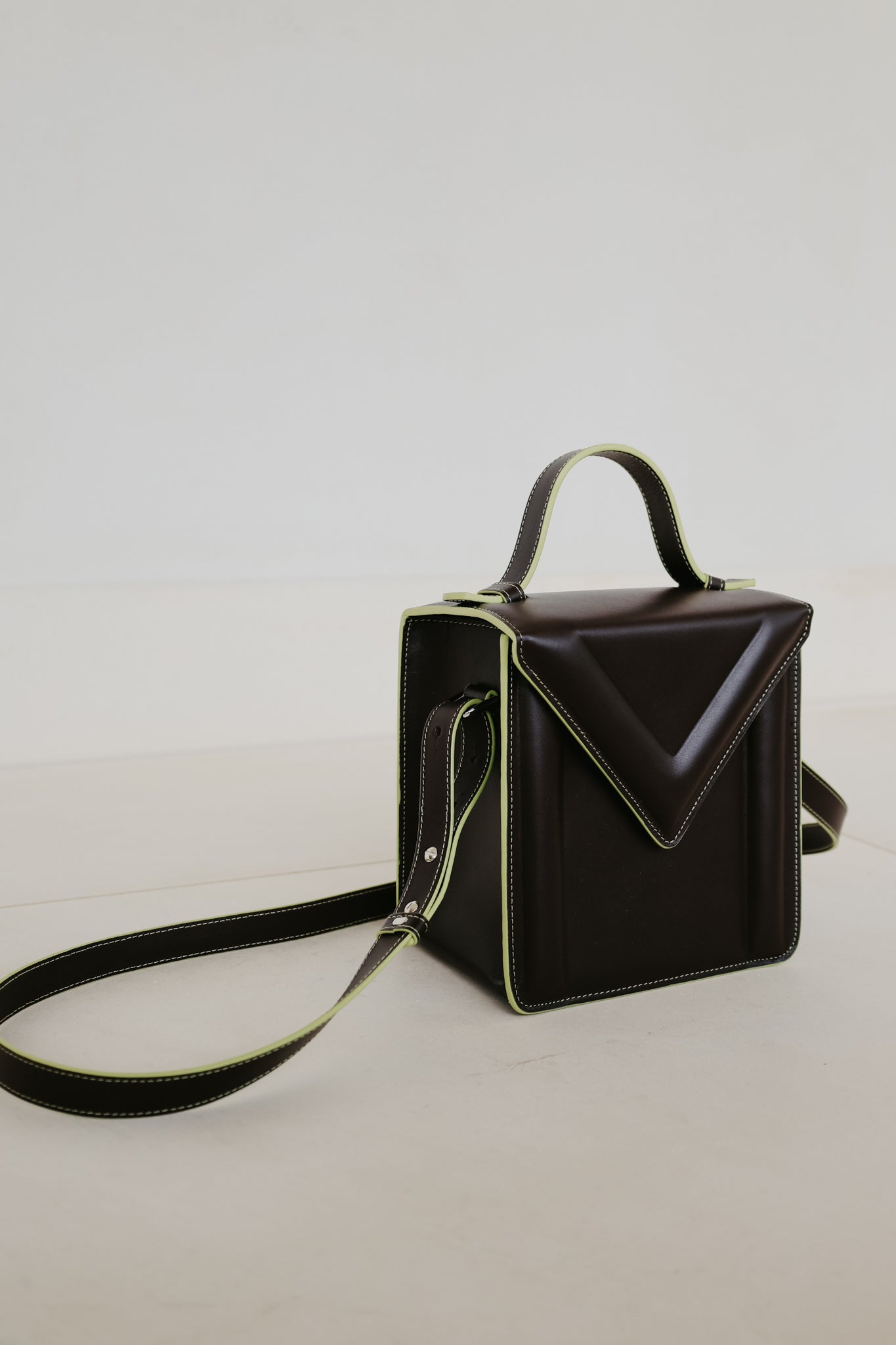 Boxbag | Stitched Ebony / Lime