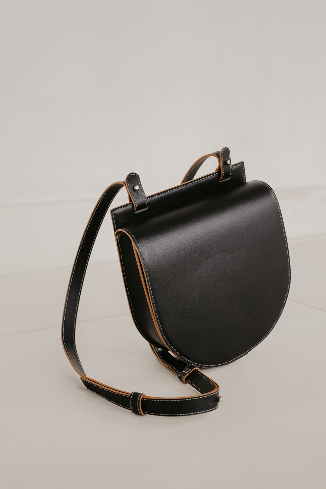 Single Saddle | Stitched Tricolor Black