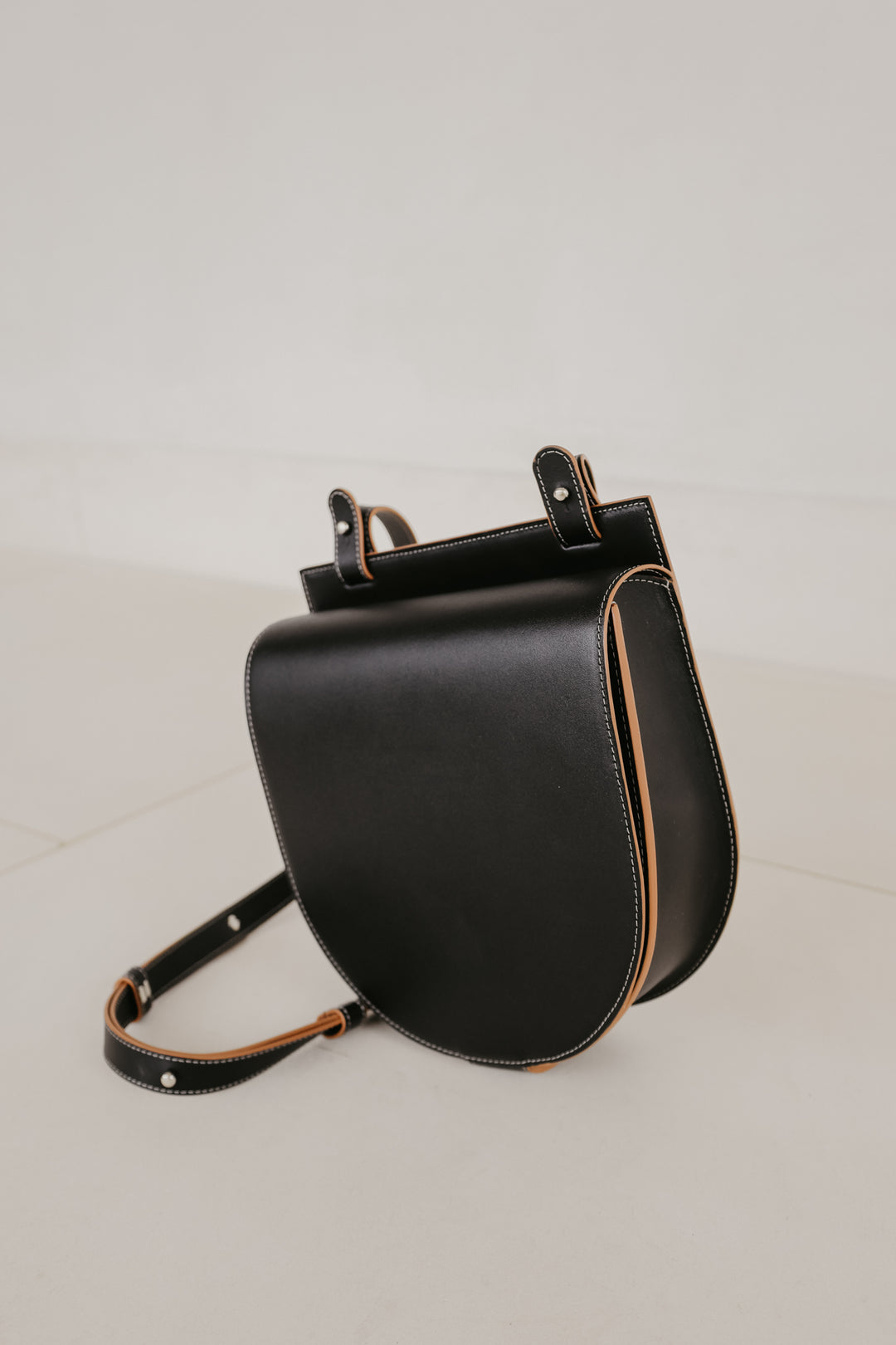 Single Saddle | Stitched Tricolor Black