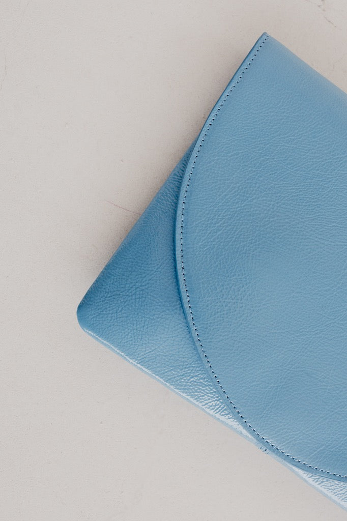 Bridal Collection | Medium Envelope Bleu Ciel Stone