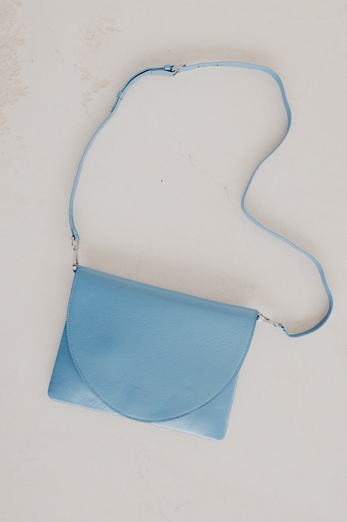 Bridal Collection | Medium Envelope Bleu Ciel Stone