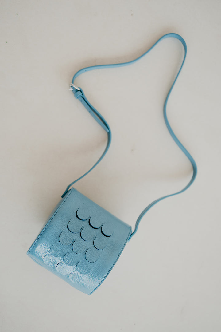 Mini Scales | Bleu Ciel Stone