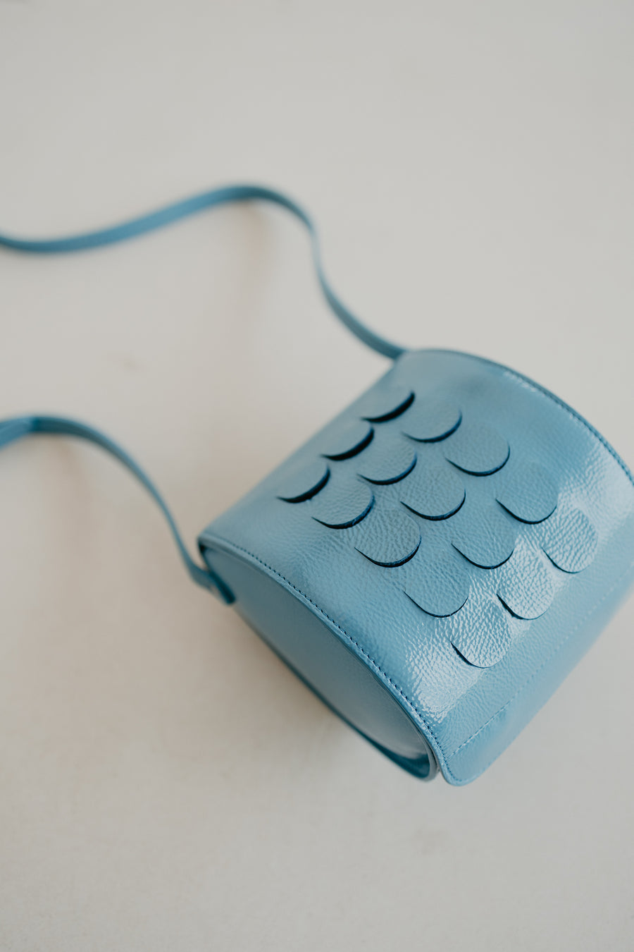 Mini Scales | Bleu Ciel Stone