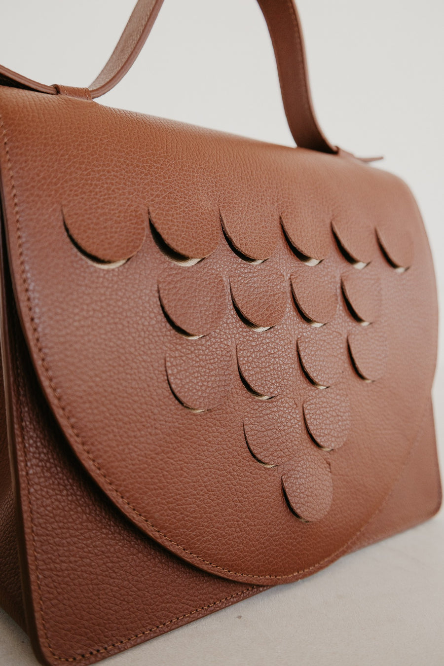 Mini Briefcase Scales | Dark Cognac Structured