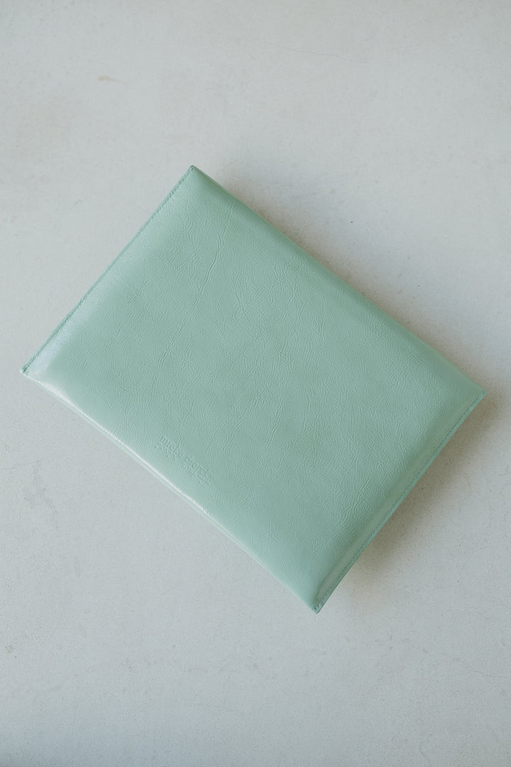 M-Clutch | Peppermint Stone