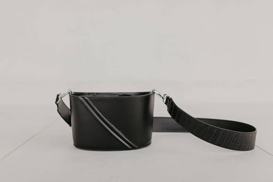 Sac bateau | Noir / Courroie tissée noire