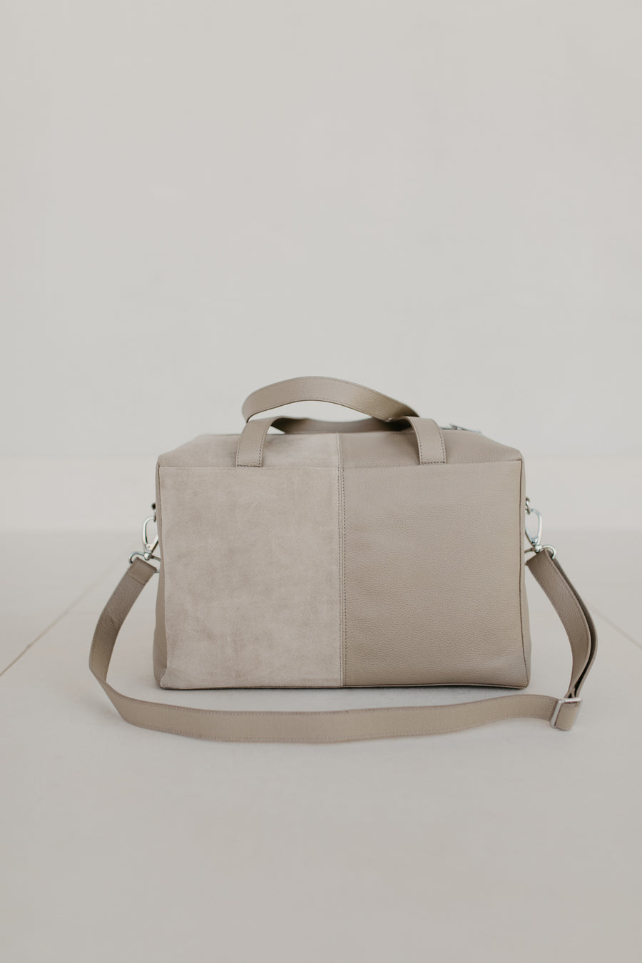 Weekender | Taupe Gestructureerd / Suède