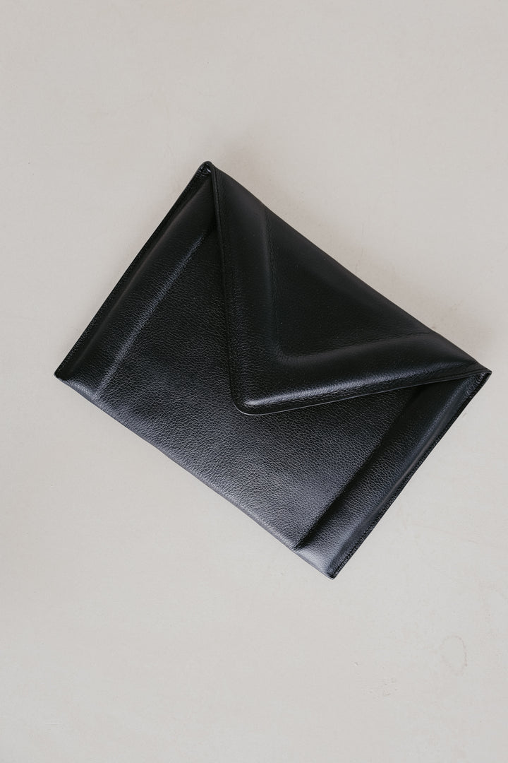 M-Clutch | Black Structured