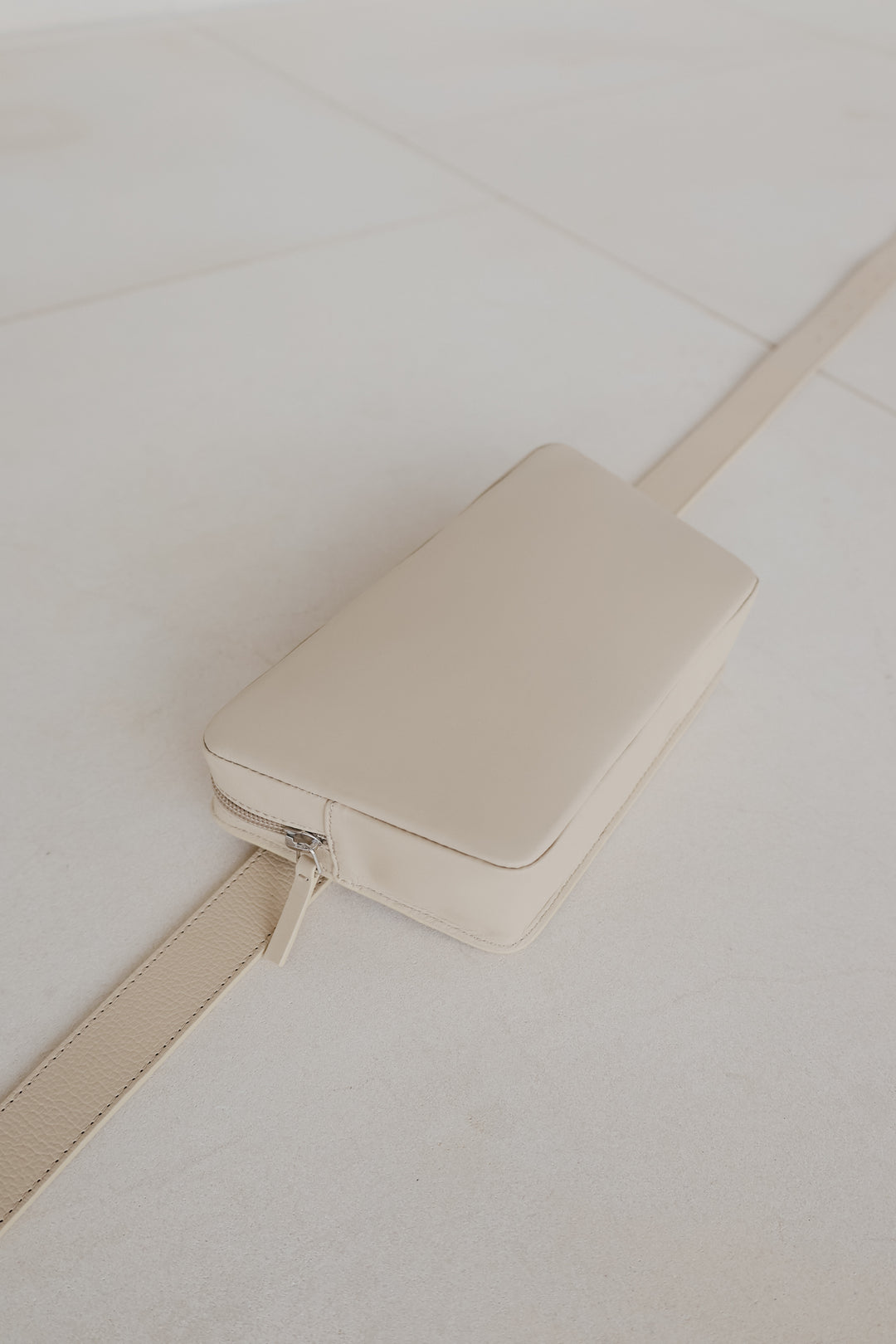 Belt Bag: Belt XL Sand Structured + Trapezium Sand Pure