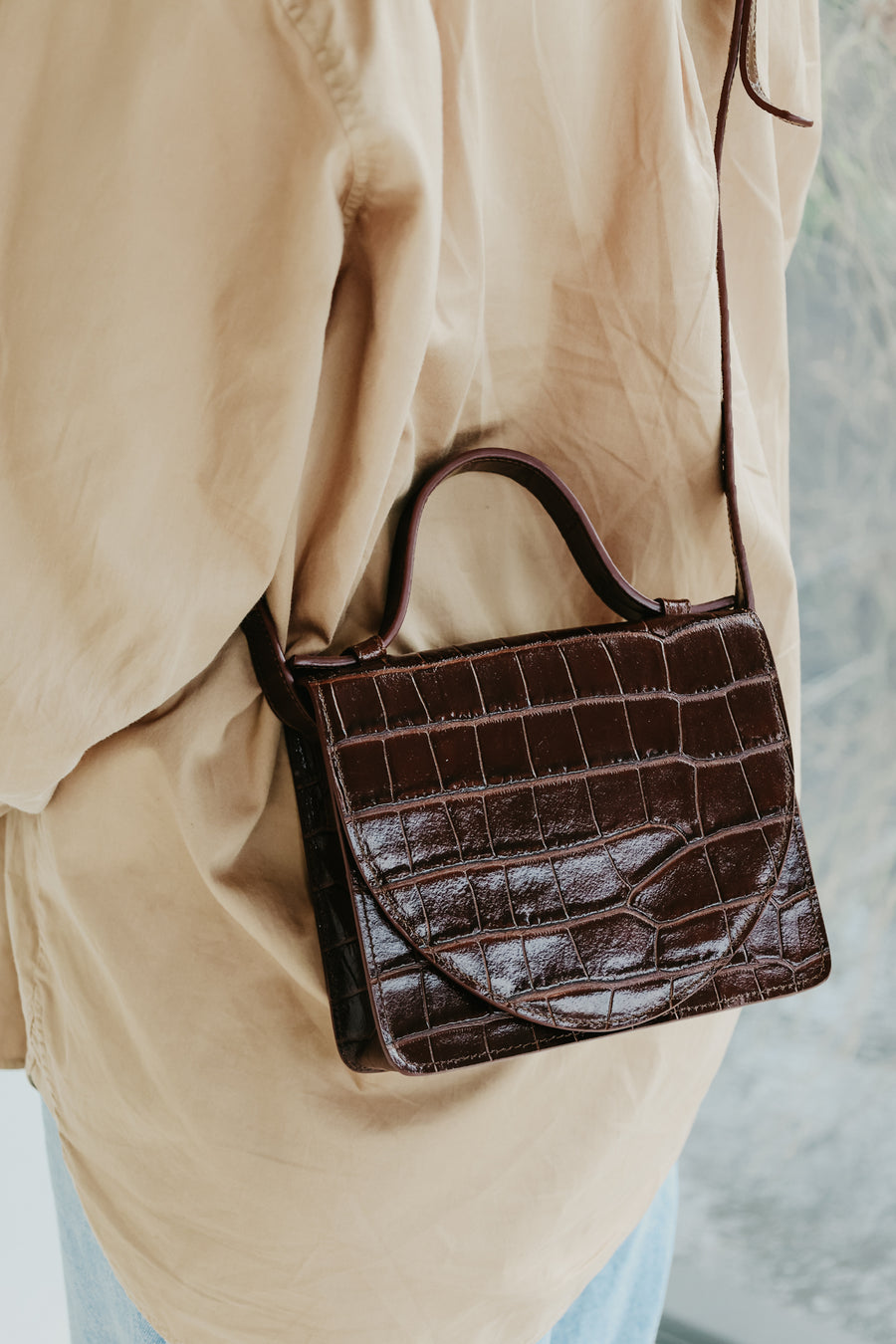 Micro Briefcase | Chocolate Croco Glans