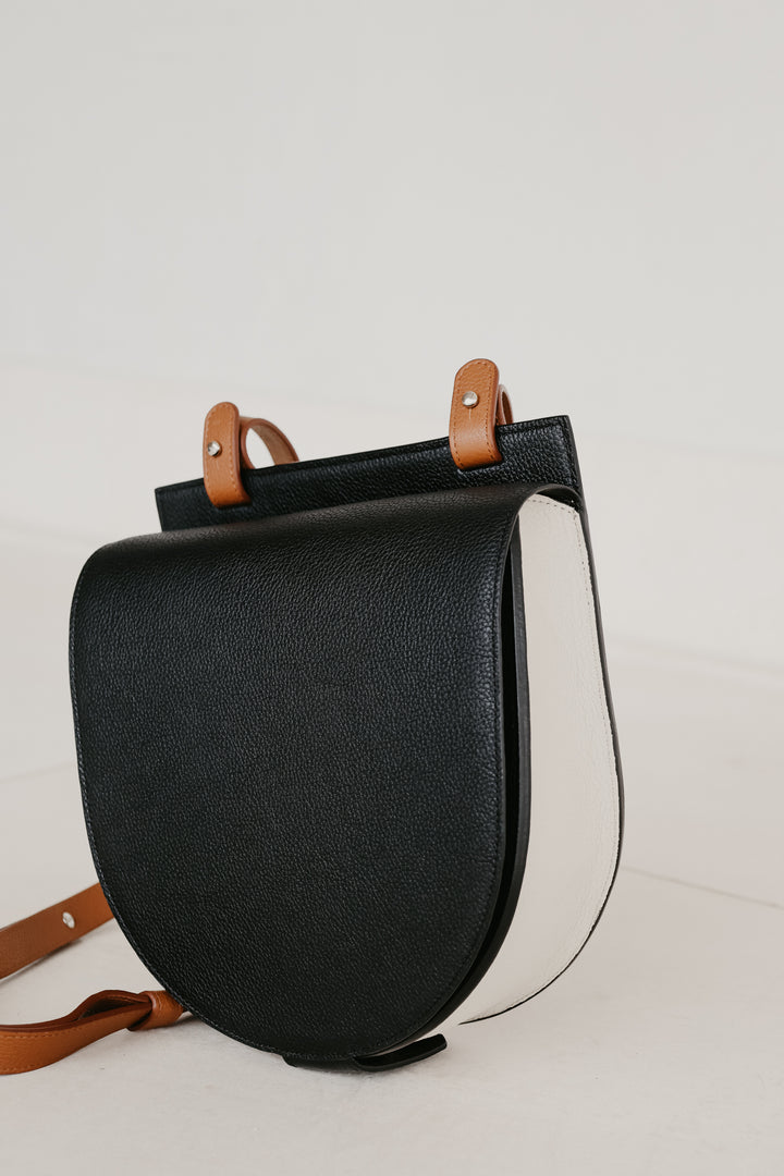 Single Saddle | Tricolor Structured