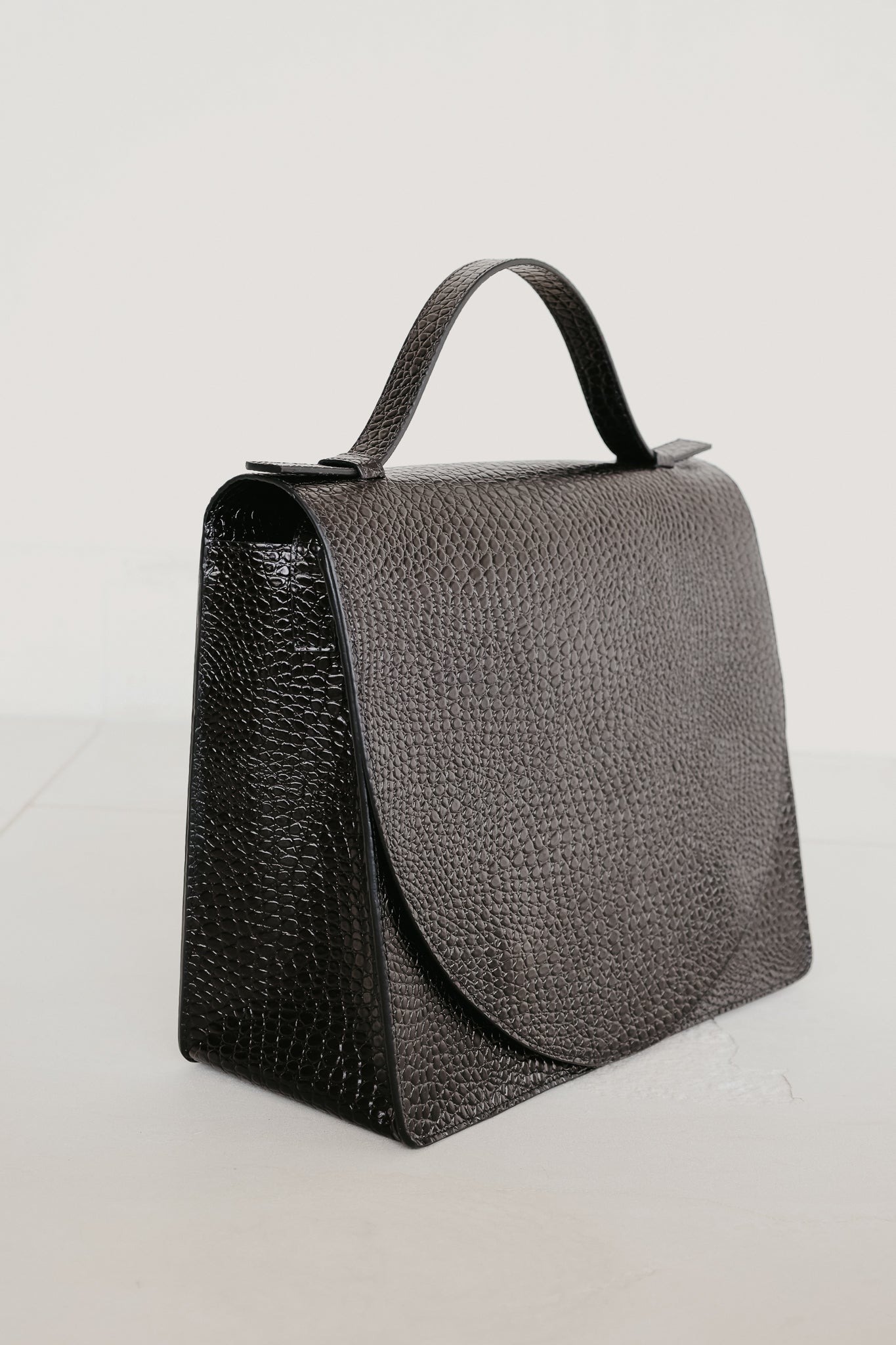 Midi Briefcase 2.0 | Black Little Croco