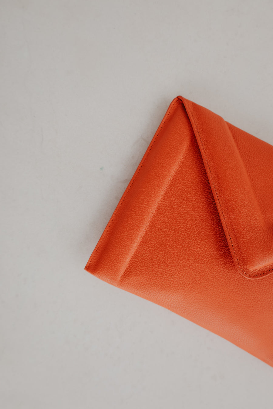 M-Clutch | Naranja Structured