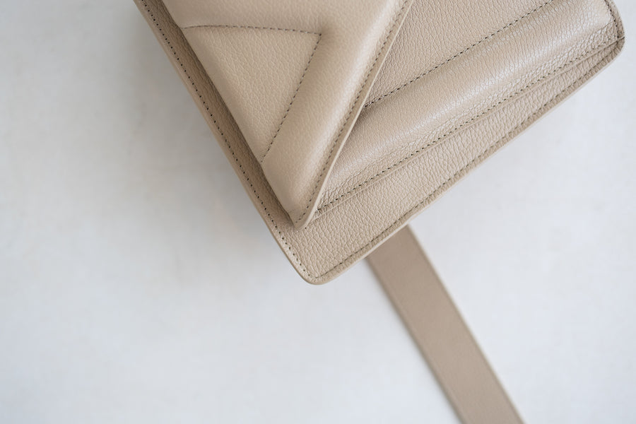 Belt Bag: Belt XL Beige Structured + Trapezium M Beige Structured