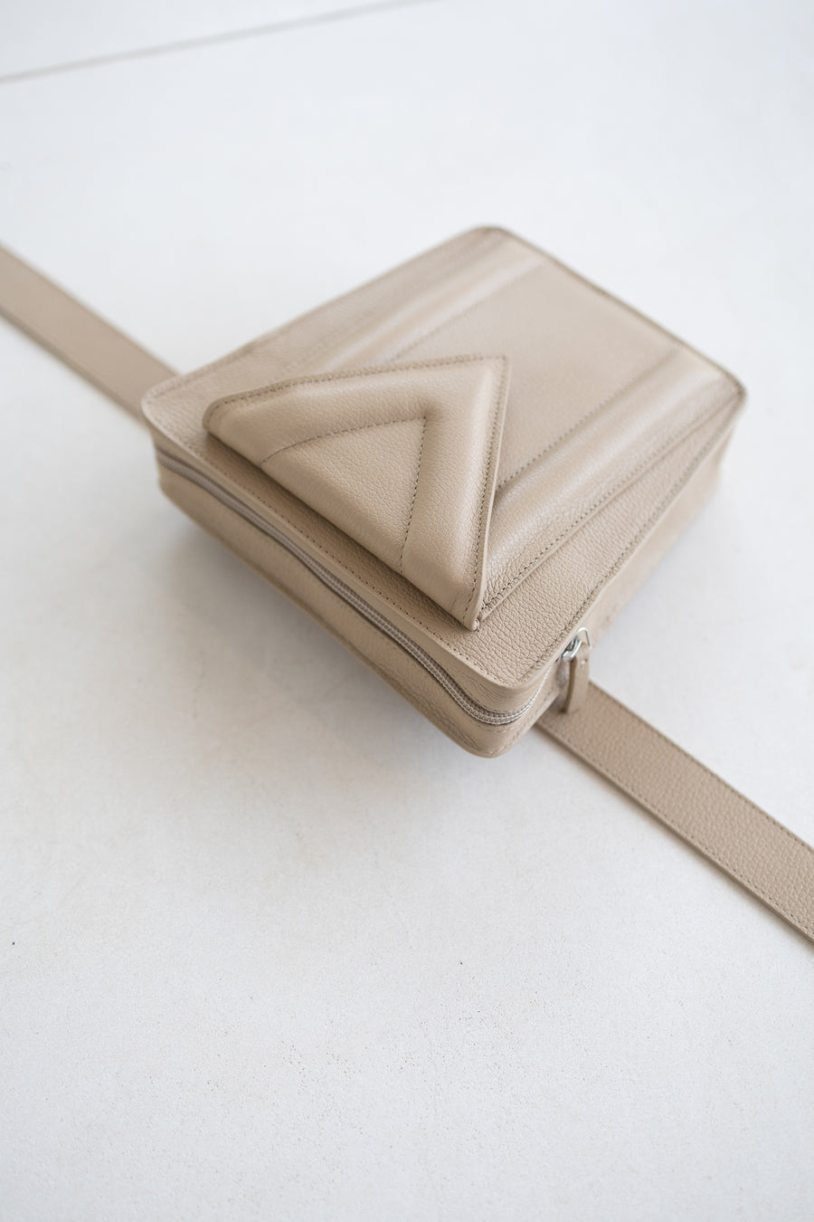 Belt Bag: Belt XL Beige Structured + Trapezium M Beige Structured