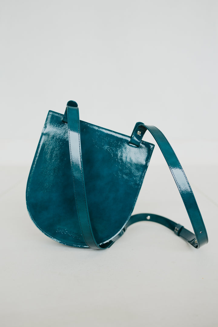 Single Saddle | Brindisi Stone