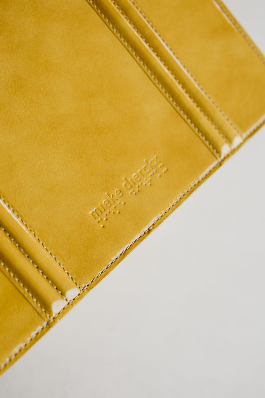 Mini Briefcase Doublé | Pear Stone