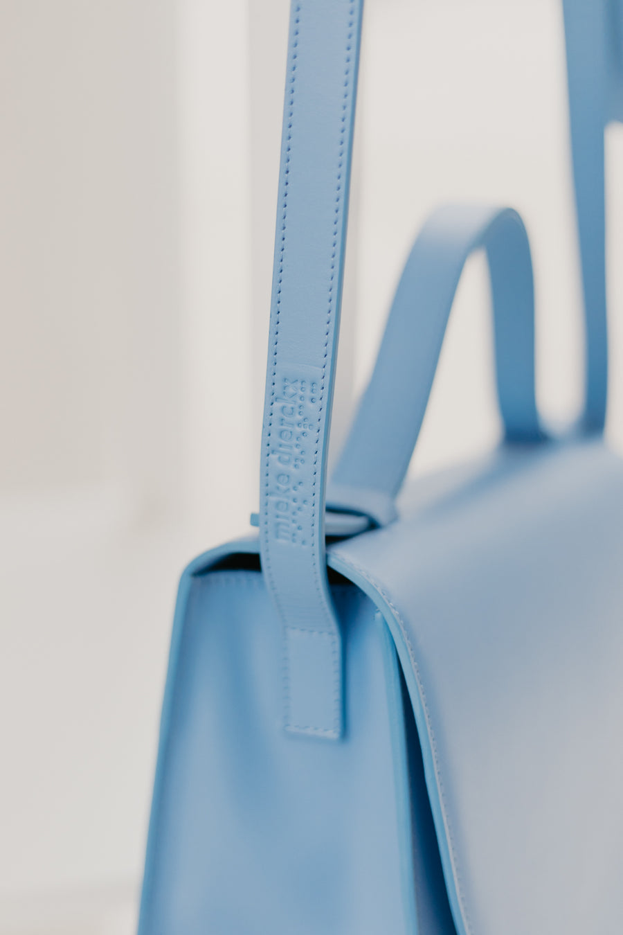Mini aktetas | Bleu Ciel Pure