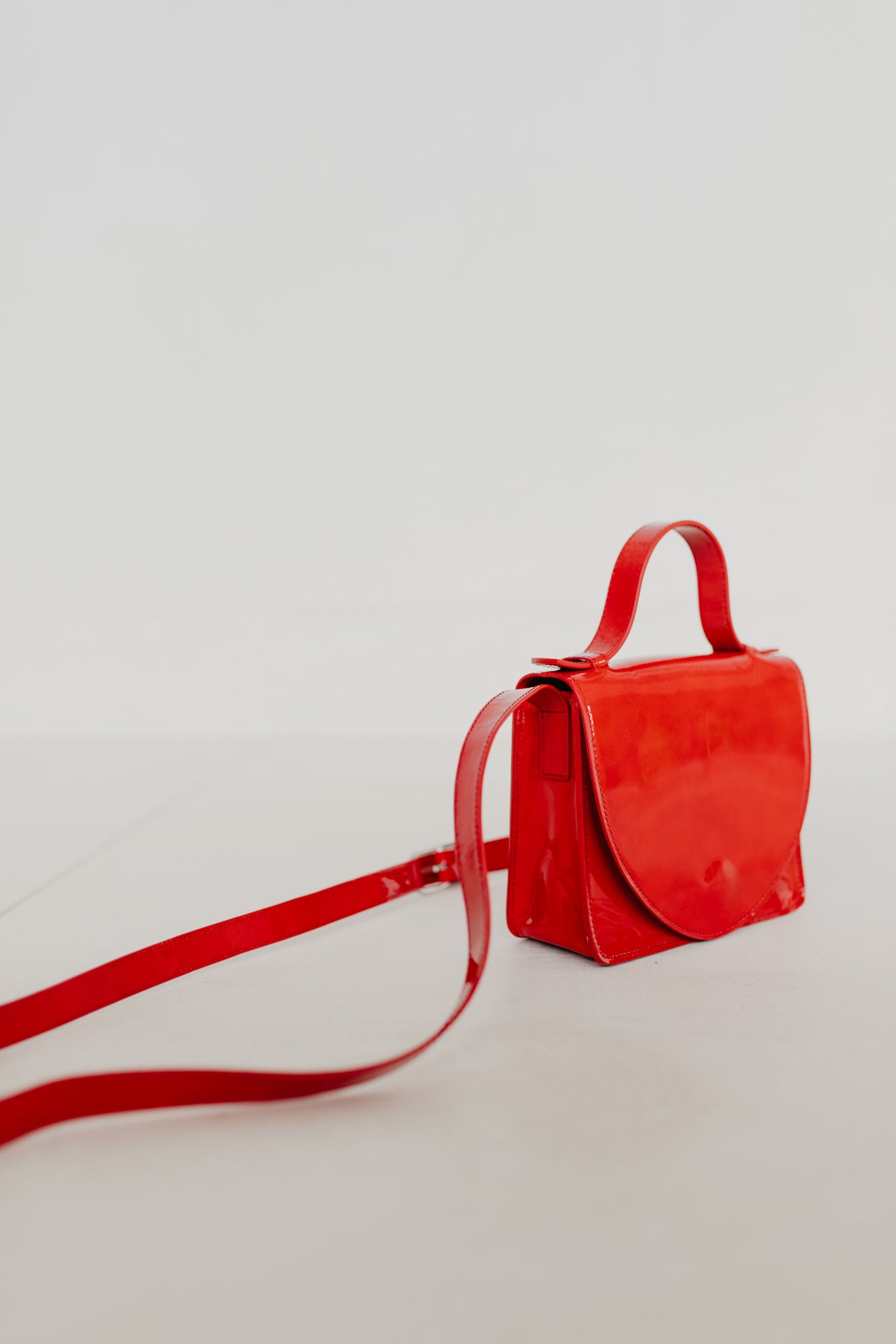 Micro Briefcase | Lips Laqué – Mieke Dierckx