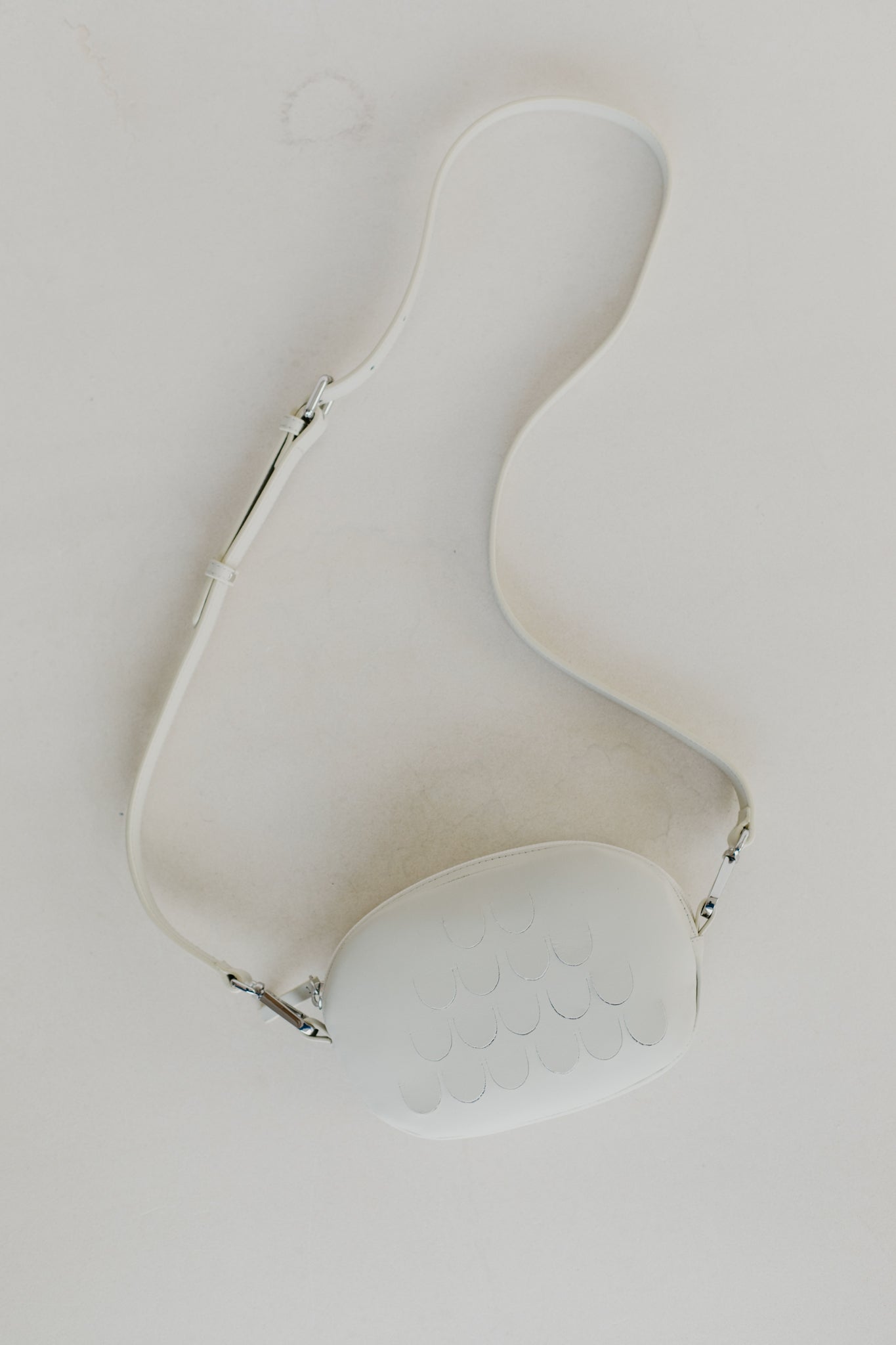 Oval Mini Bag | White