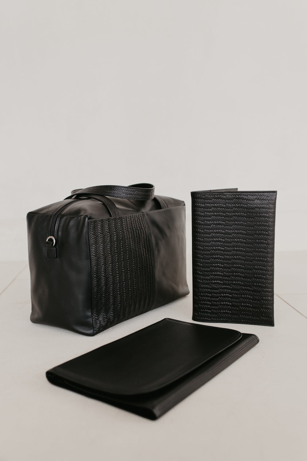 The Mommy Bag | Black Woven