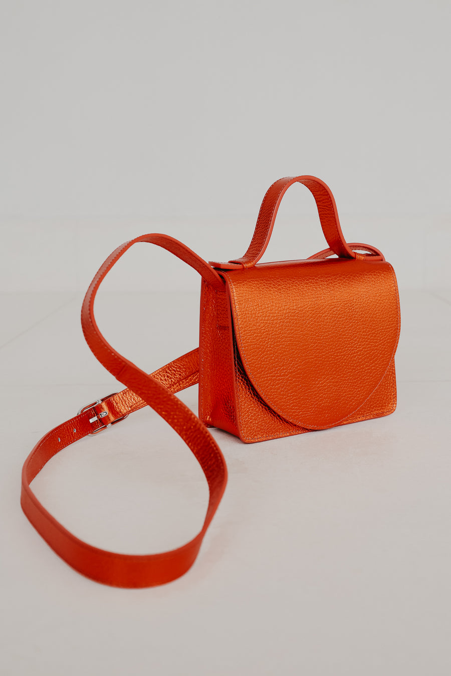 Micro Briefcase | Naranja Shimmer Structured