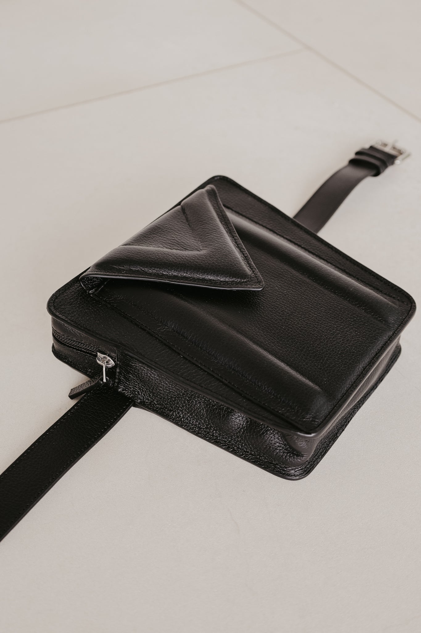 Belt Bag: Belt XL Black Structured + Trapezium M Black Structured