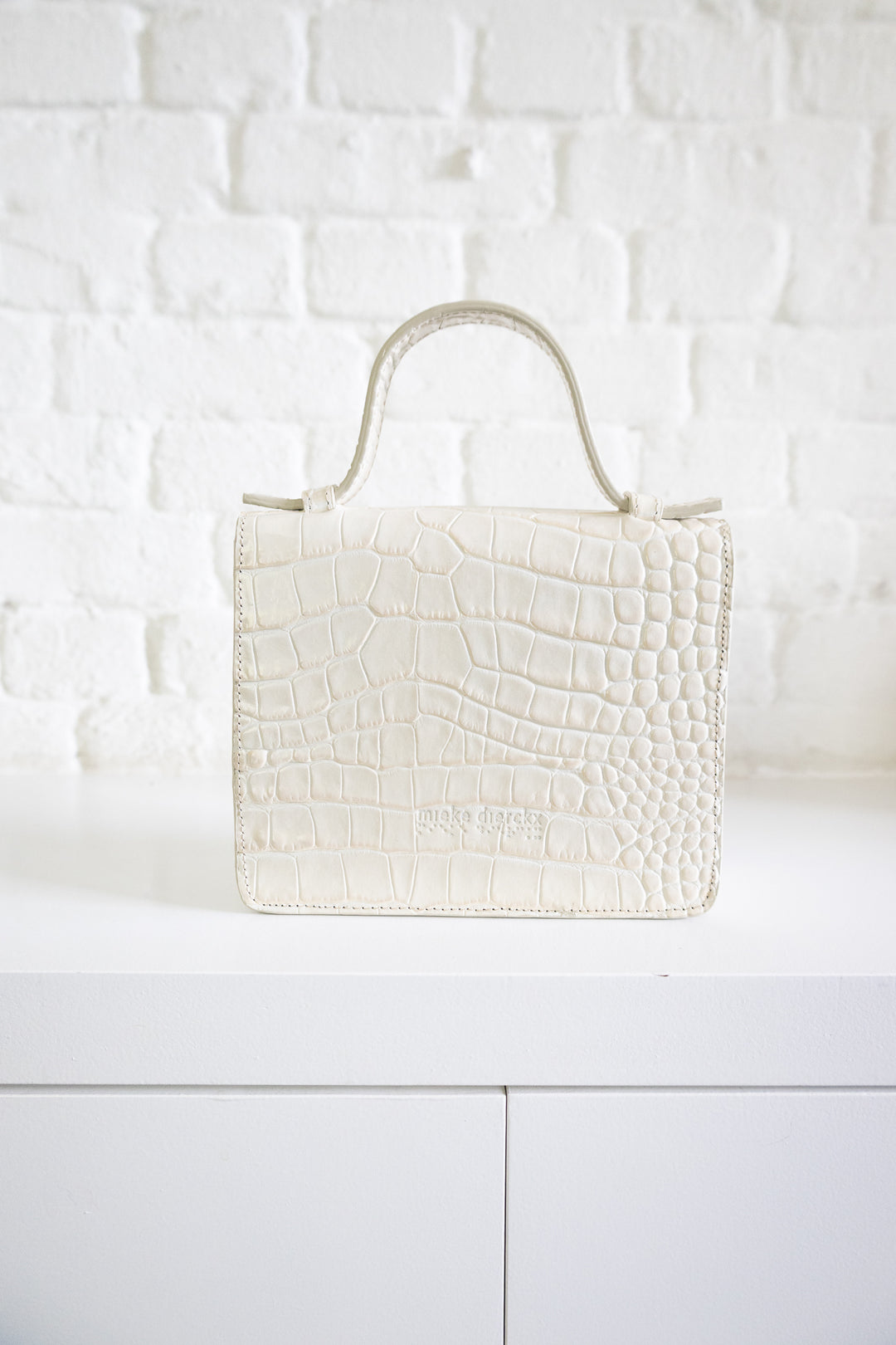 SS. Micro White Croco II