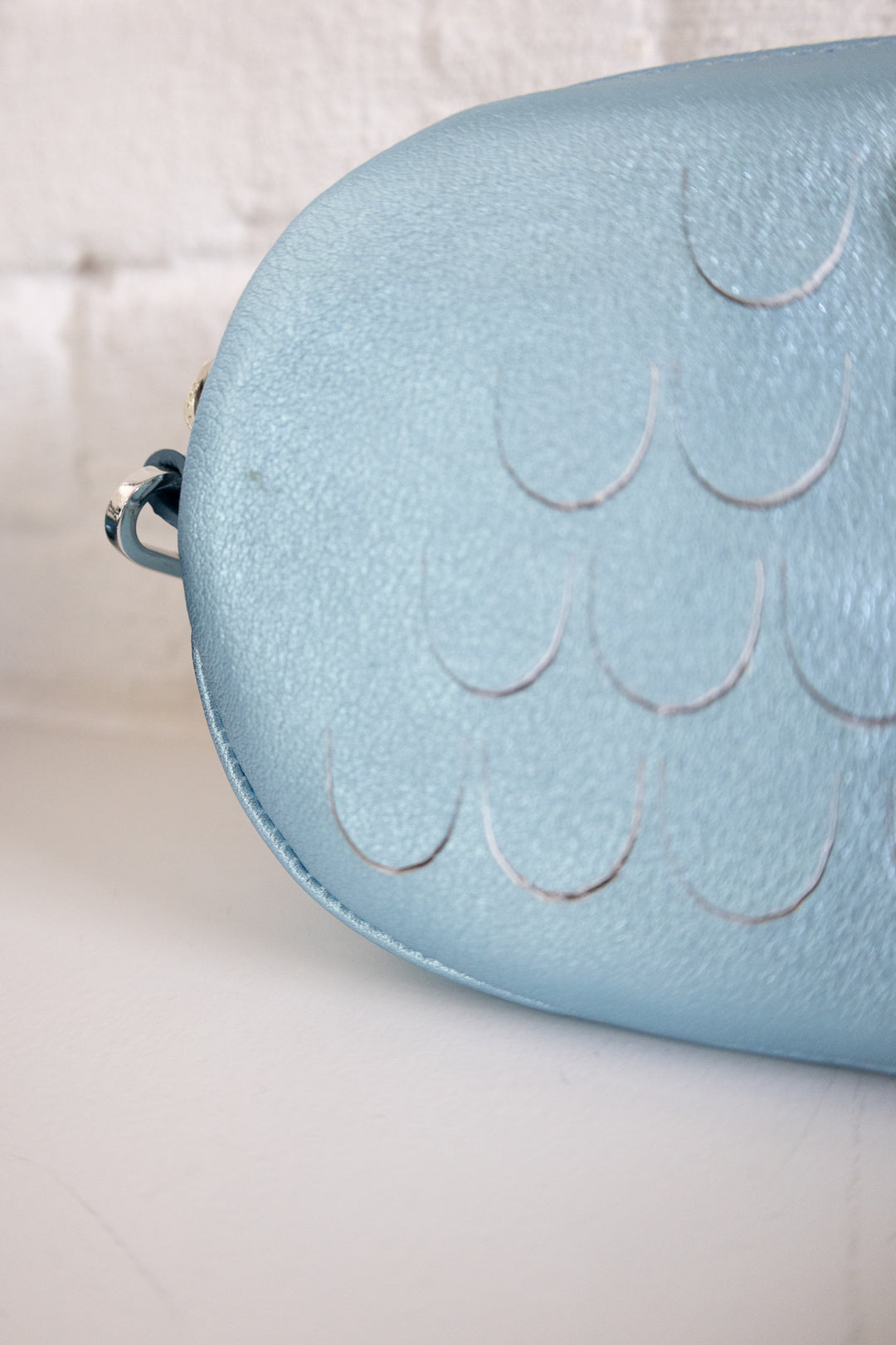 SS. Oval Mini Bag bay Blue Shimmer