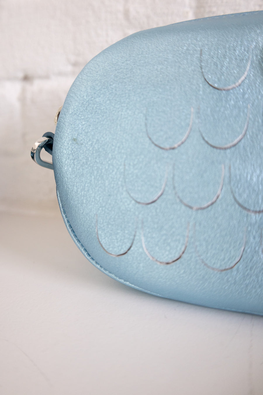 SS. Oval Mini Bag bay Blue Shimmer