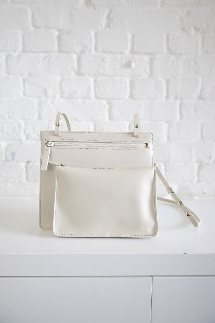SS. Double Pouch White