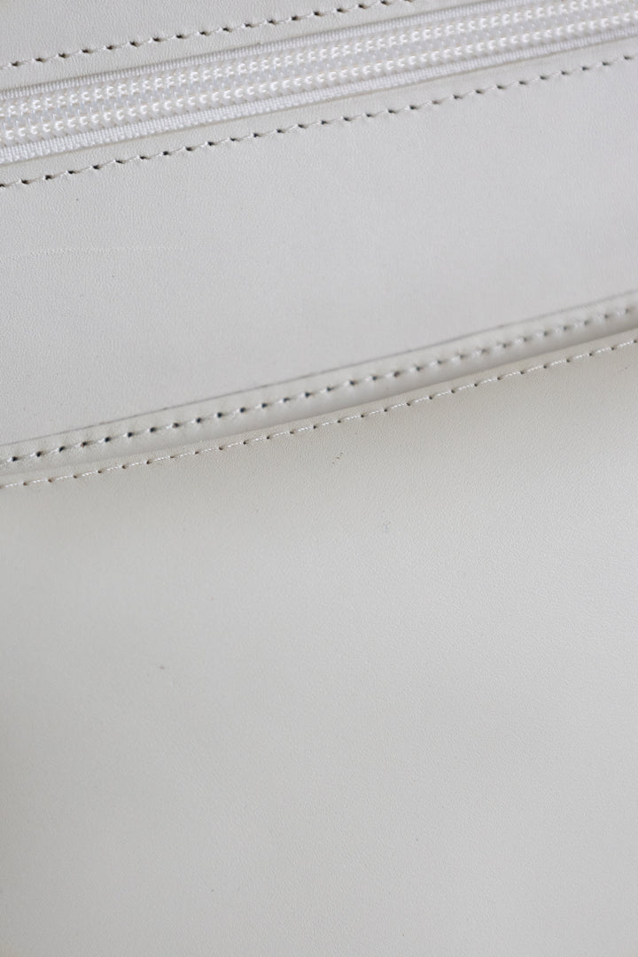 SS. Double Pouch White