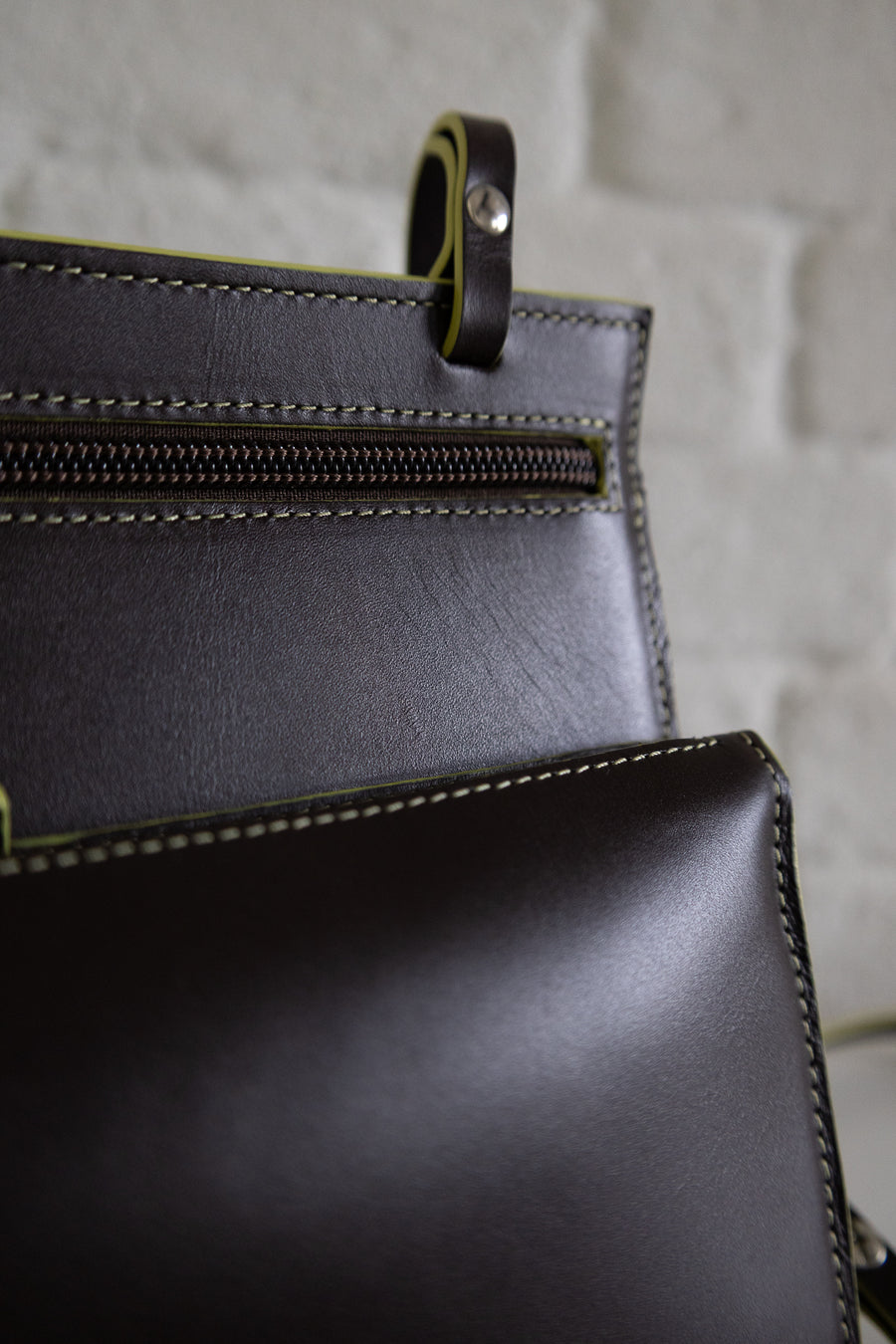SS. Double Pouch Ebony Lime Stitched