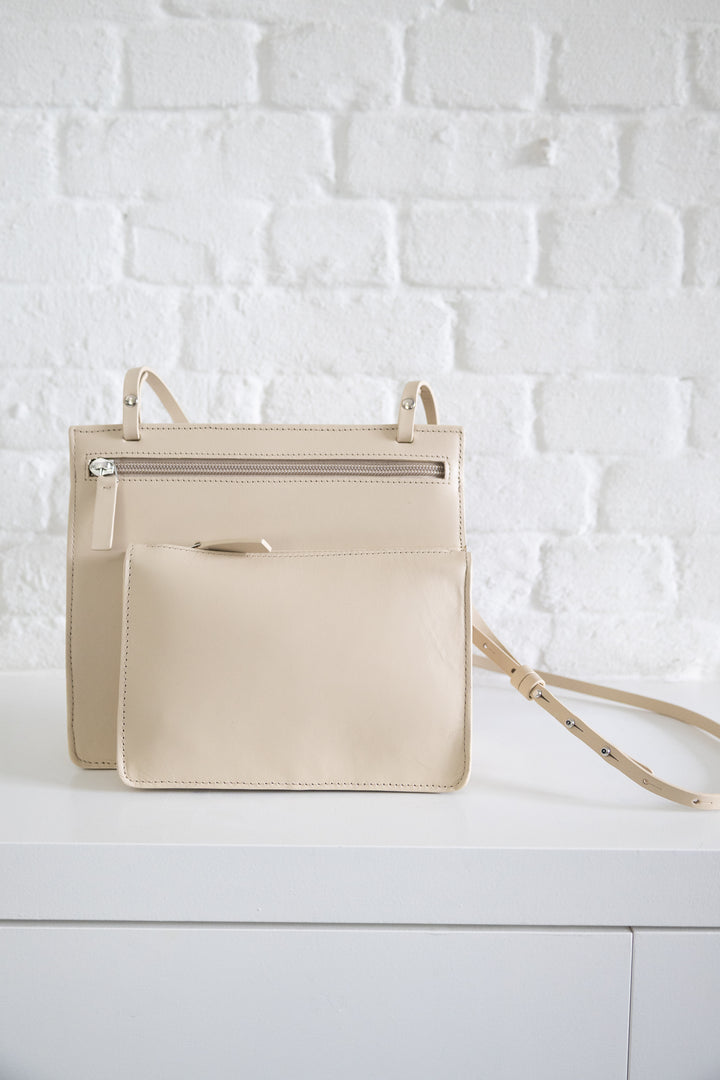 SS. Double Pouch Sand