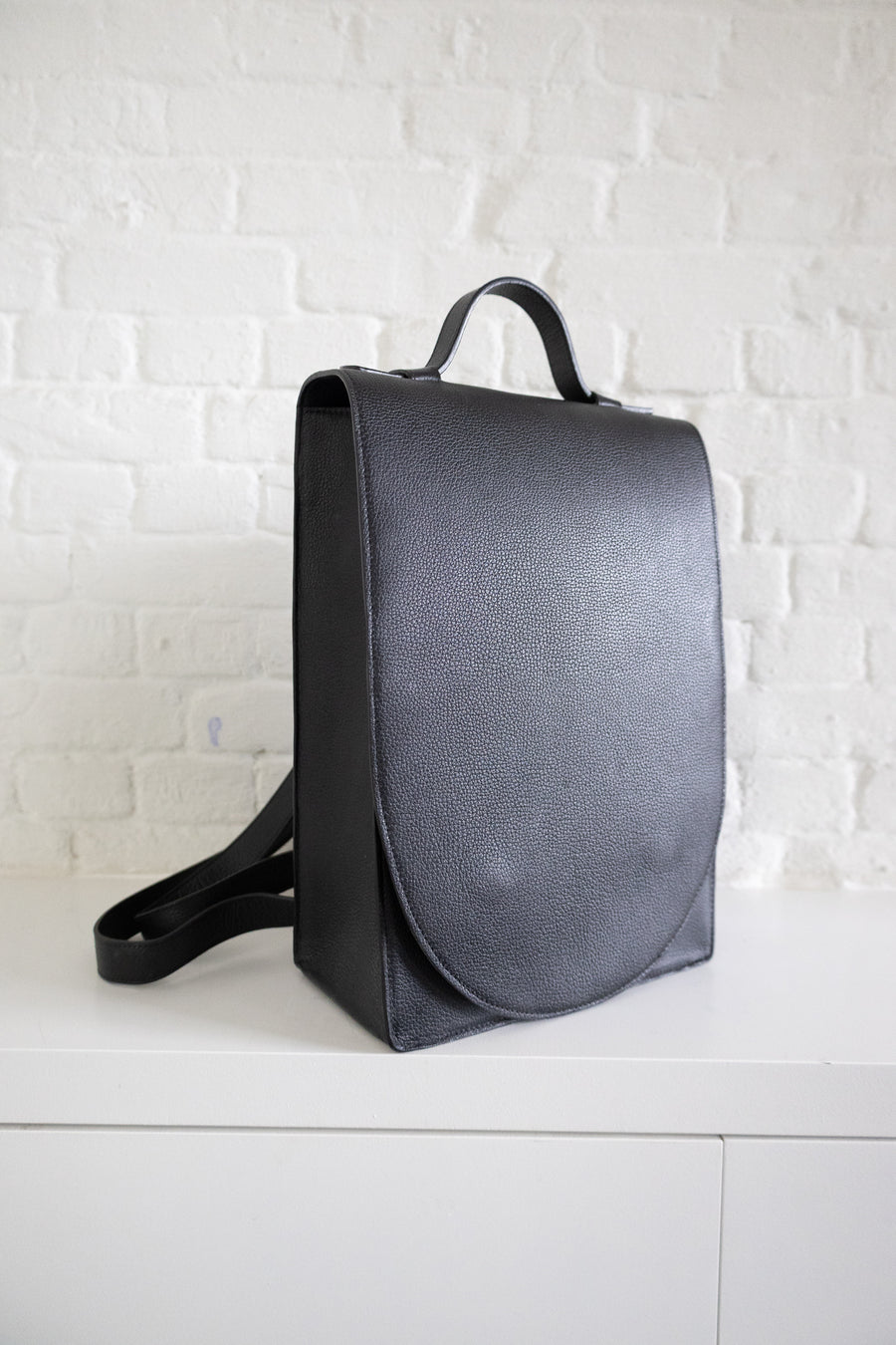 SS. Backpack Black Structured