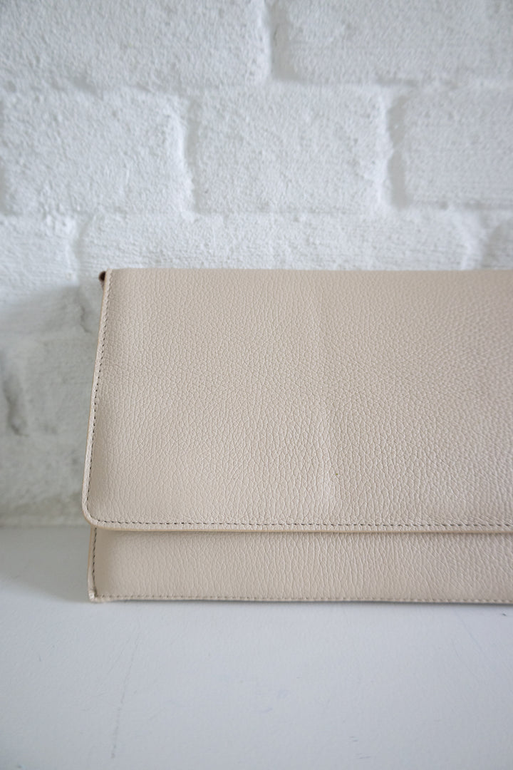 SS. Folded Clutch Beige Structured