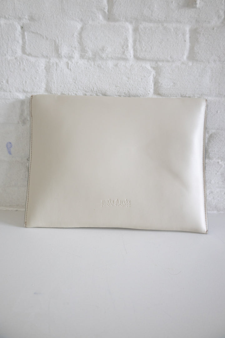 SS. M Clutch White Stitched