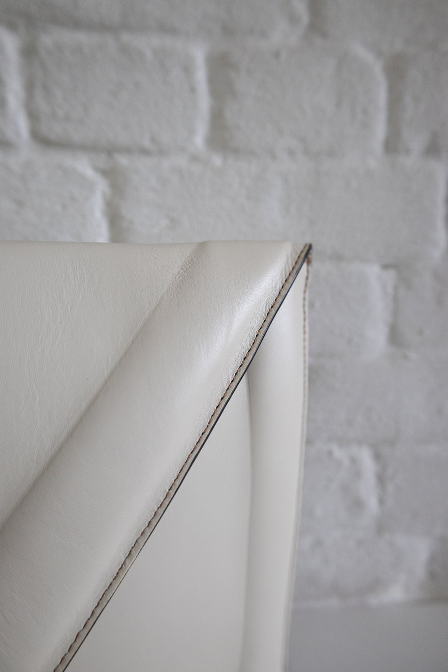 SS. M Clutch White Stitched