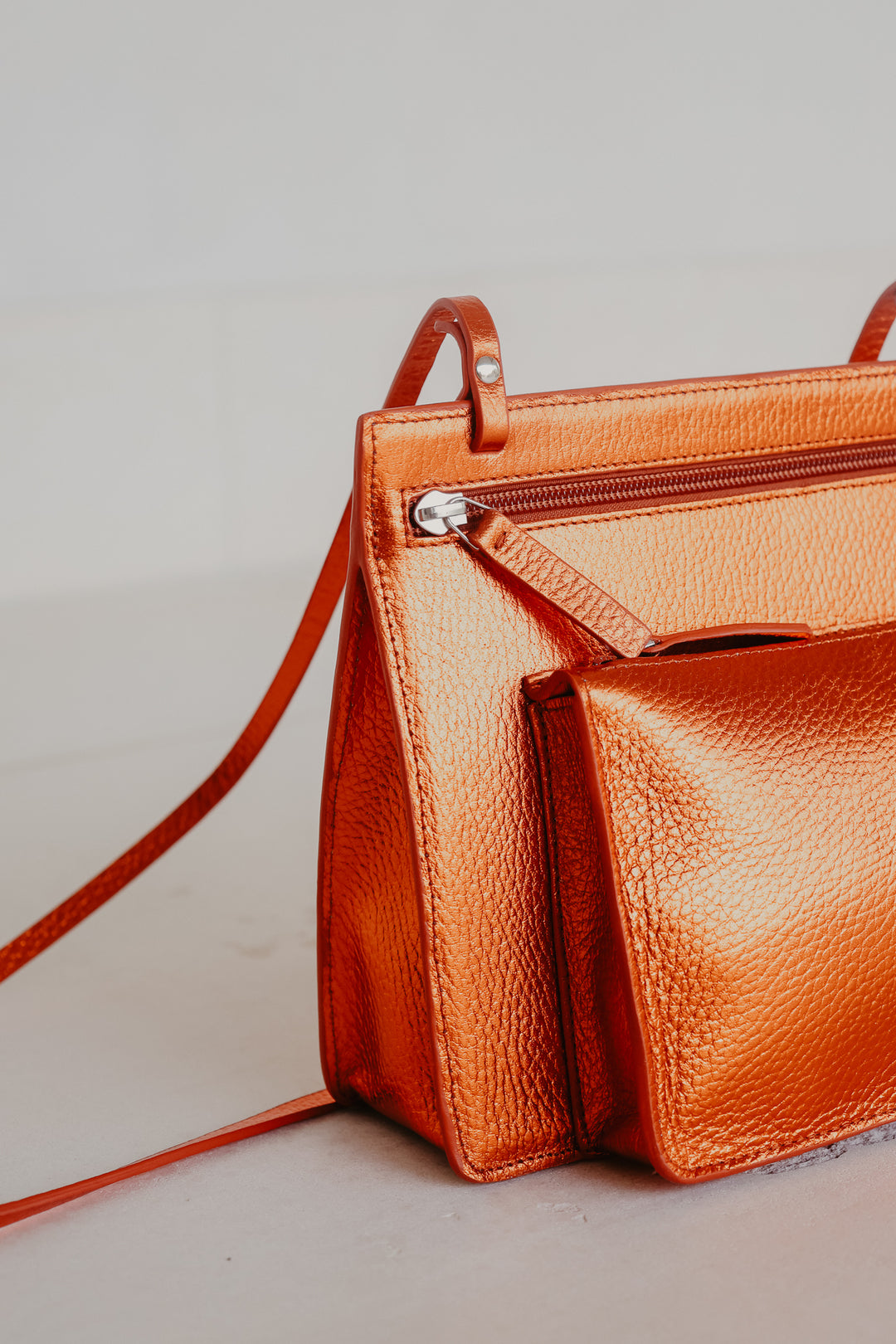 Double Pouch | Naranja Shimmer Structured