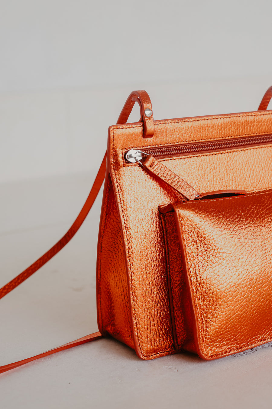 Double Pouch | Naranja Shimmer Structured