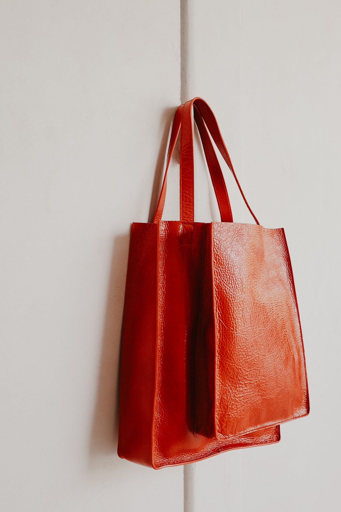 Double Shopper | Garnet