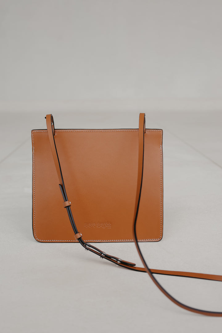 Double Pouch | Stitched Tricolor Cognac