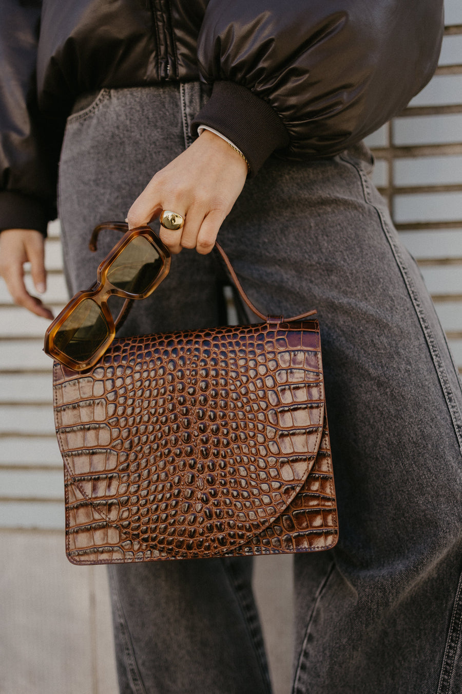 Mini Briefcase | Cacao Croco Glans