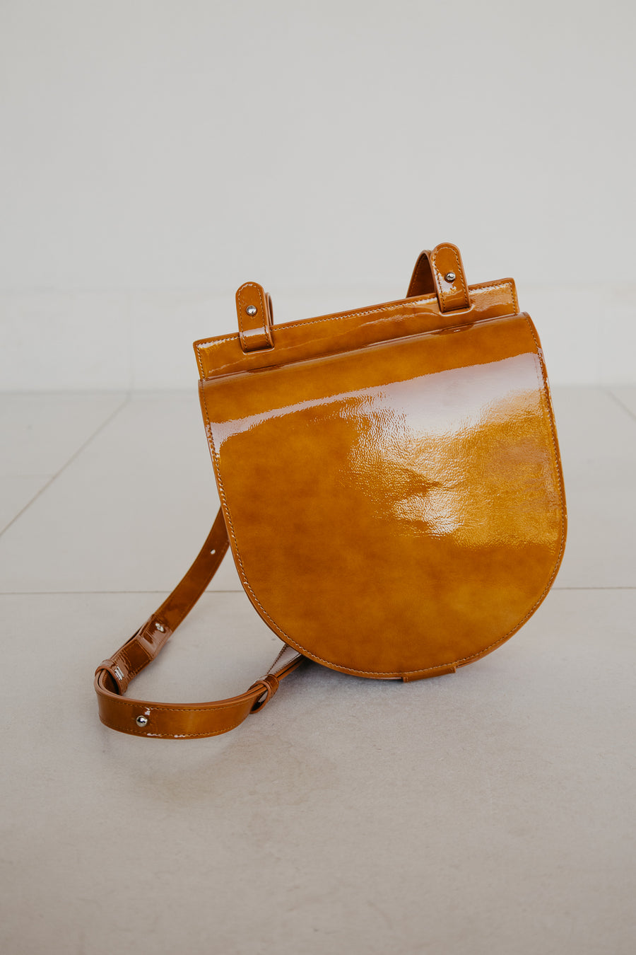 Single Saddle | Cinnamon Stone