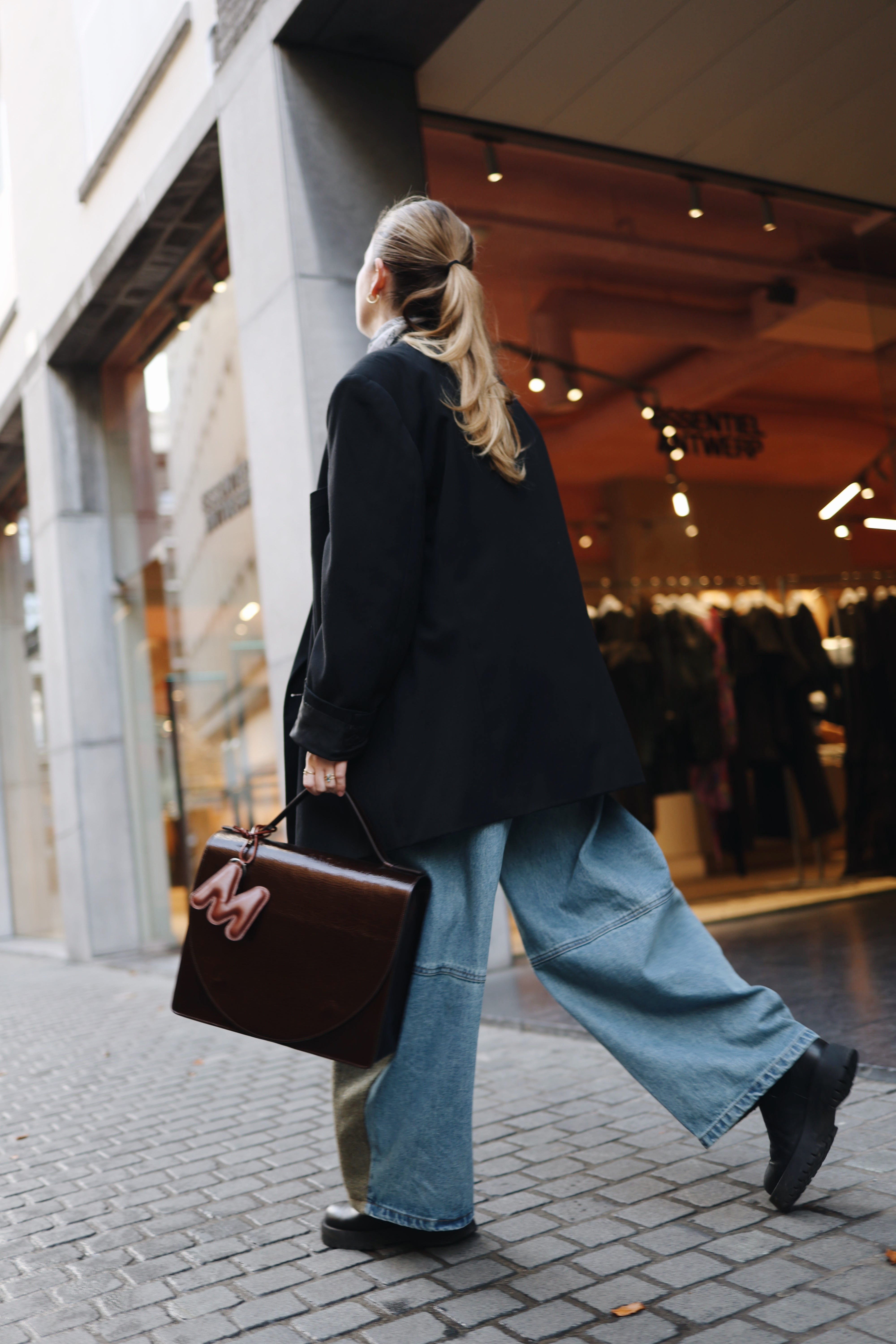 MIDI BRIEFCASE 2.0 – Mieke Dierckx